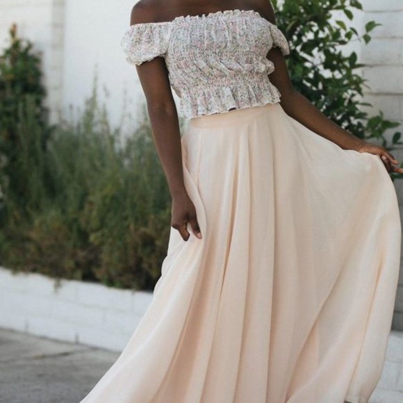 Carol Puff Sleeve Crop Top NWT - Picture 5 of 6